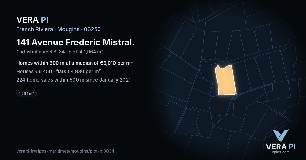 141 Avenue Frederic Mistral, Mougins at night – the plot lit, the parcels around coloured by the prices near them