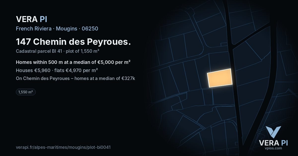 147 Chemin des Peyroues, Mougins at night – the plot lit, the parcels around coloured by the prices near them