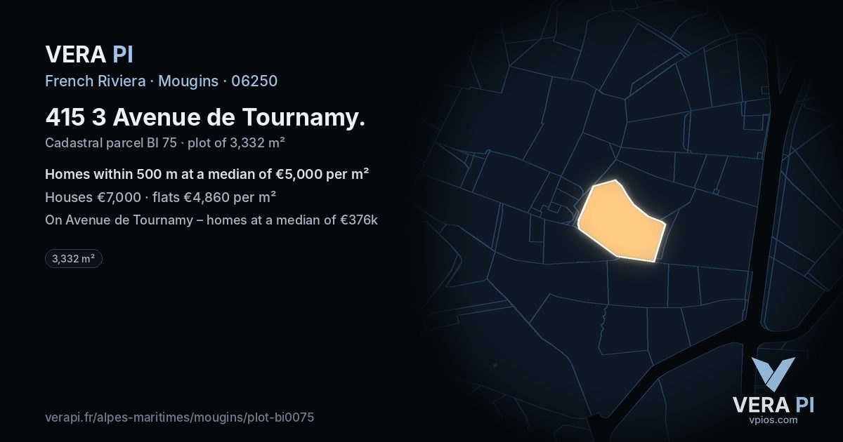 415 3 Avenue de Tournamy, Mougins at night – the plot lit, the parcels around coloured by the prices near them