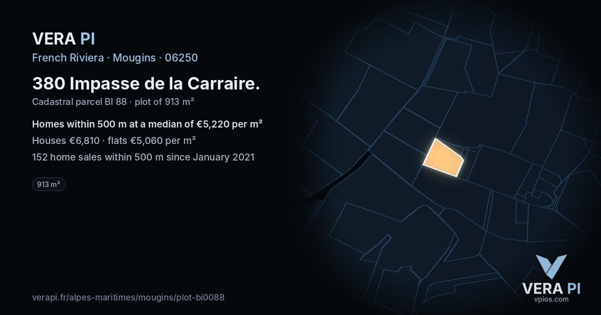 380 Impasse de la Carraire, Mougins at night – the plot lit, the parcels around coloured by the prices near them