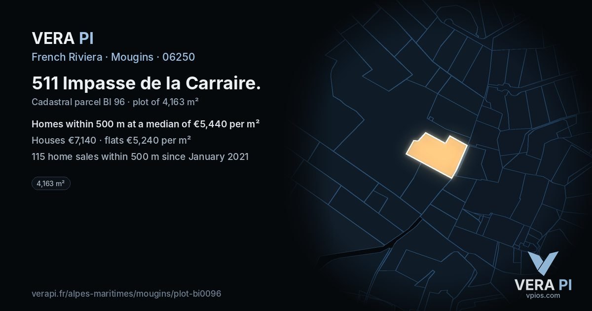 511 Impasse de la Carraire, Mougins at night – the plot lit, the parcels around coloured by the prices near them