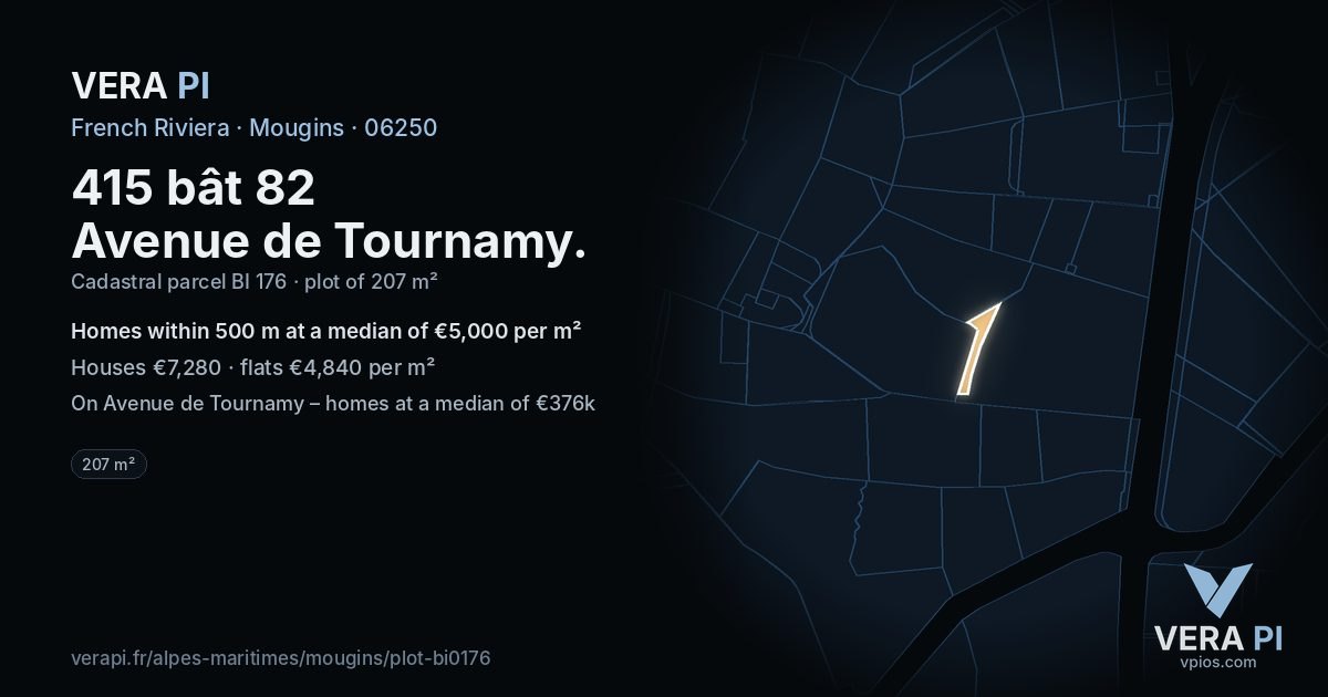415 bât 82 Avenue de Tournamy, Mougins at night – the plot lit, the parcels around coloured by the prices near them