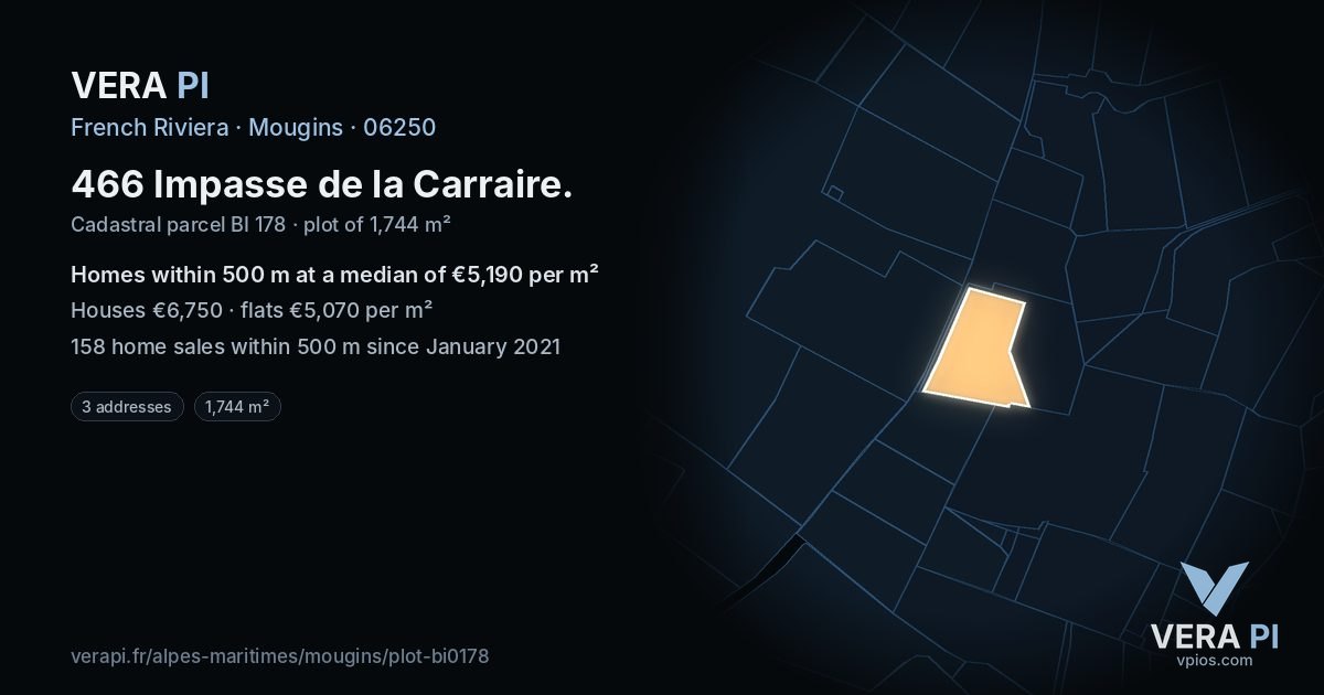 466 Impasse de la Carraire, Mougins at night – the plot lit, the parcels around coloured by the prices near them