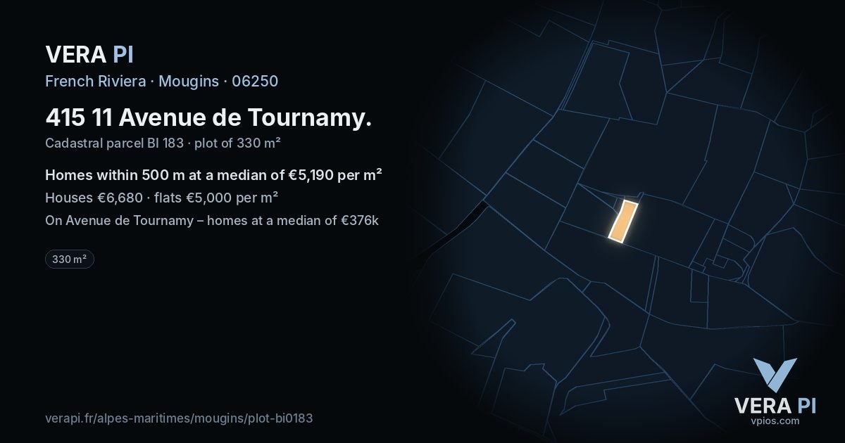 415 11 Avenue de Tournamy, Mougins at night – the plot lit, the parcels around coloured by the prices near them