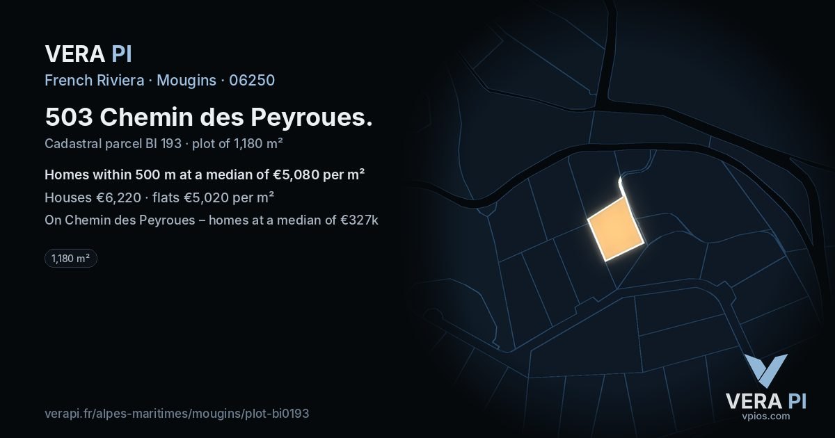 503 Chemin des Peyroues, Mougins at night – the plot lit, the parcels around coloured by the prices near them