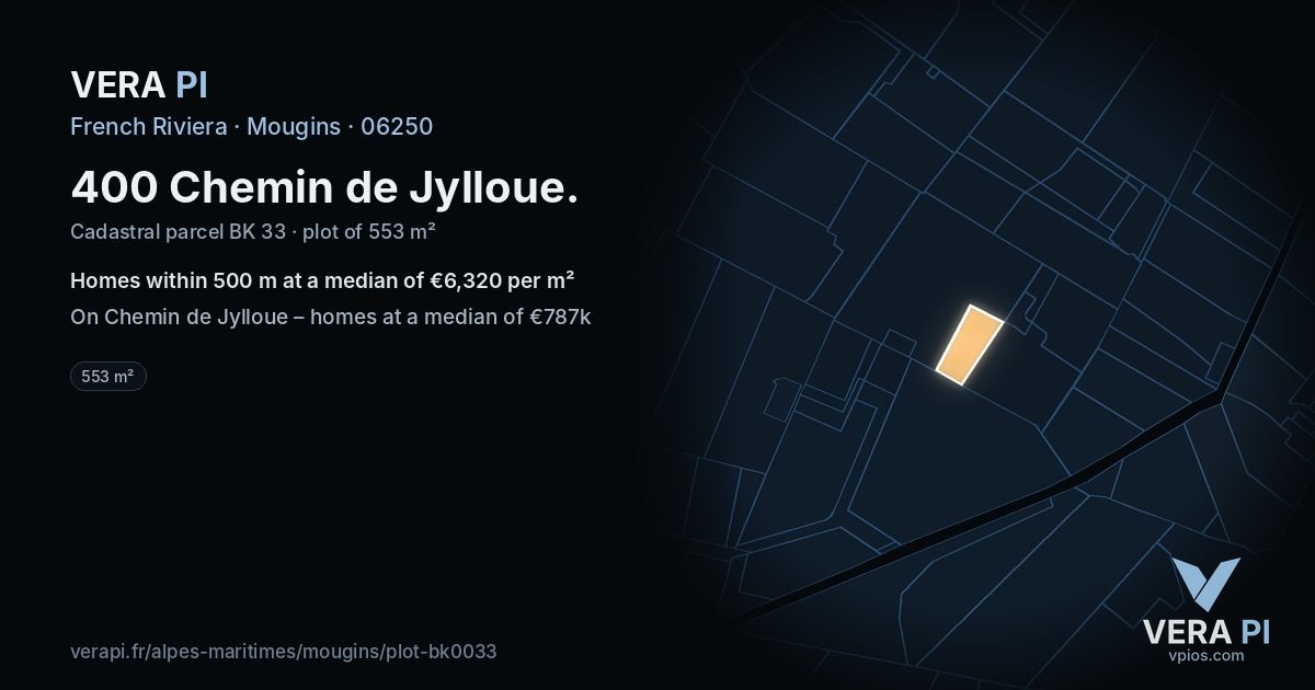 400 Chemin de Jylloue, Mougins at night – the plot lit, the parcels around coloured by the prices near them