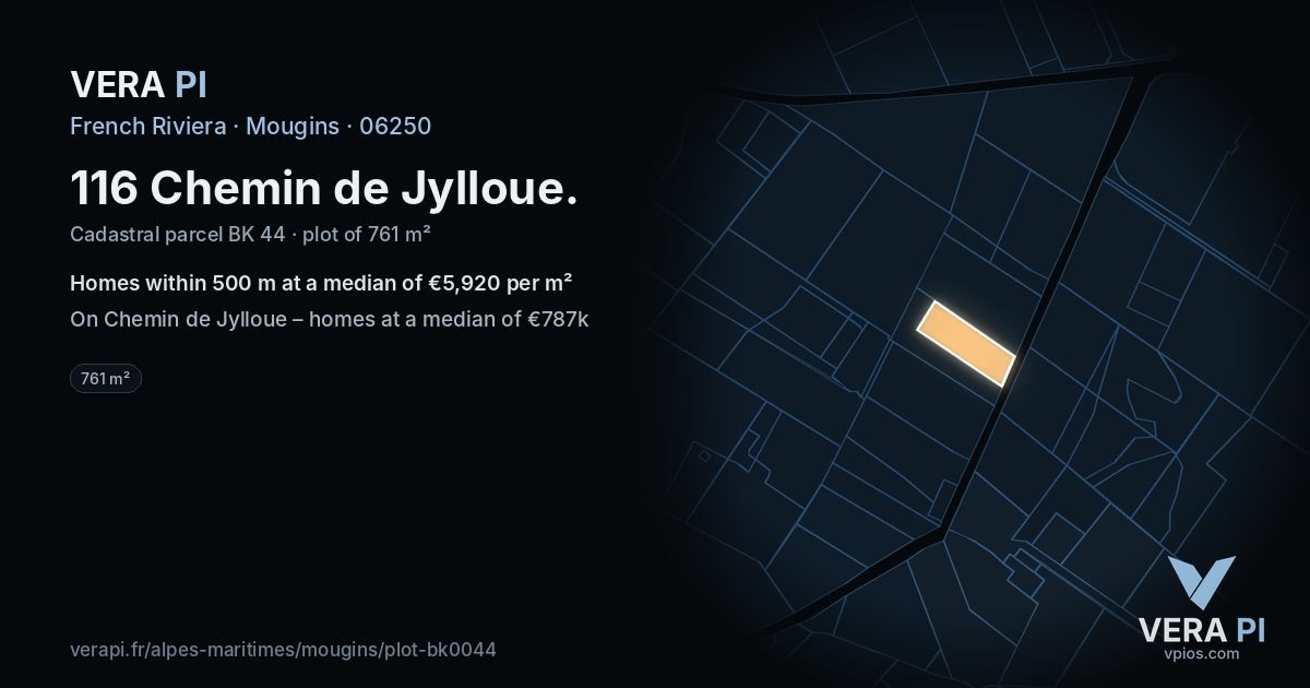 116 Chemin de Jylloue, Mougins at night – the plot lit, the parcels around coloured by the prices near them