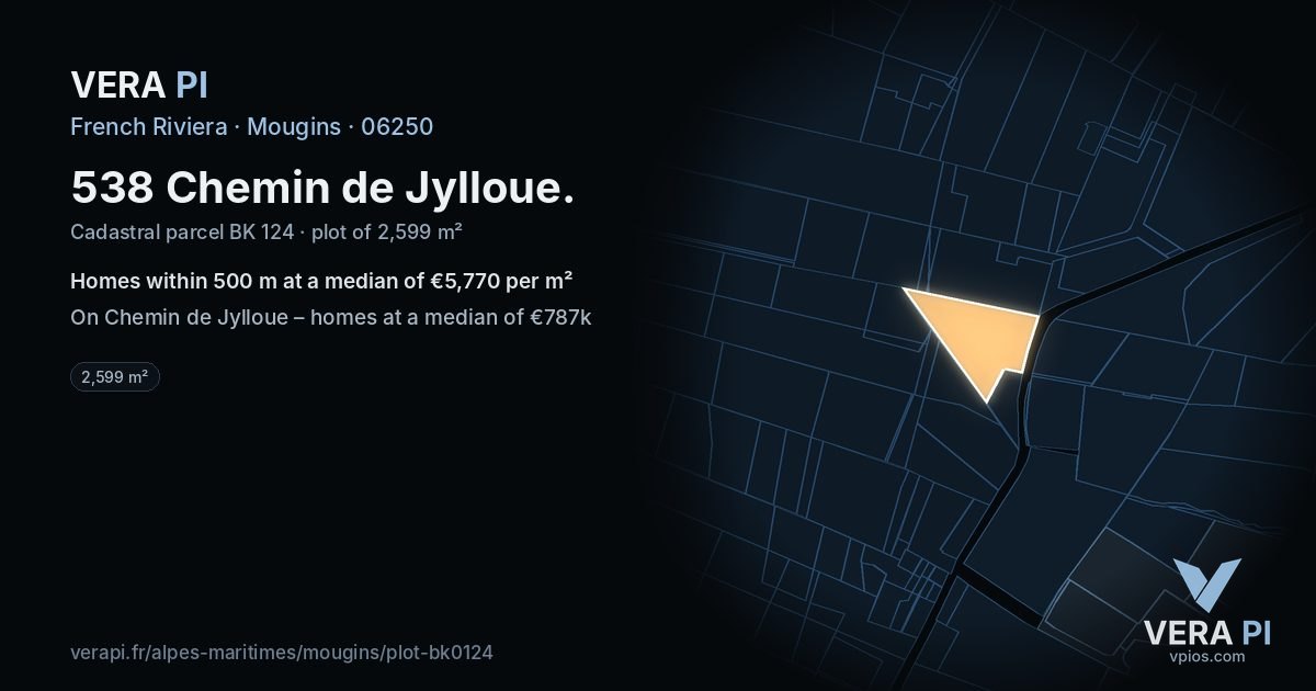 538 Chemin de Jylloue, Mougins at night – the plot lit, the parcels around coloured by the prices near them