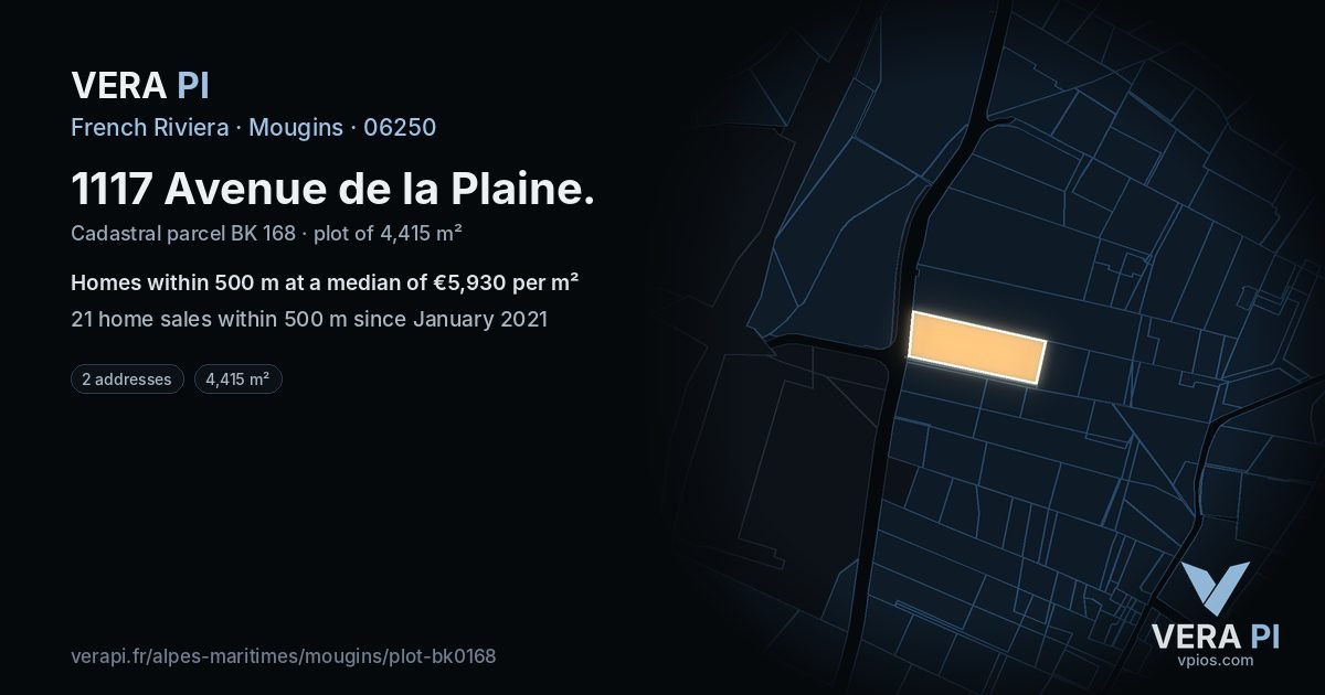 1117 Avenue de la Plaine, Mougins at night – the plot lit, the parcels around coloured by the prices near them