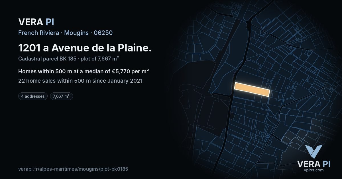 1201 a Avenue de la Plaine, Mougins at night – the plot lit, the parcels around coloured by the prices near them