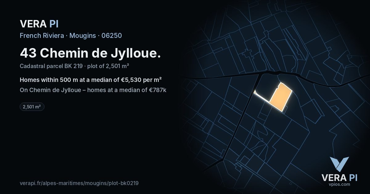 43 Chemin de Jylloue, Mougins at night – the plot lit, the parcels around coloured by the prices near them