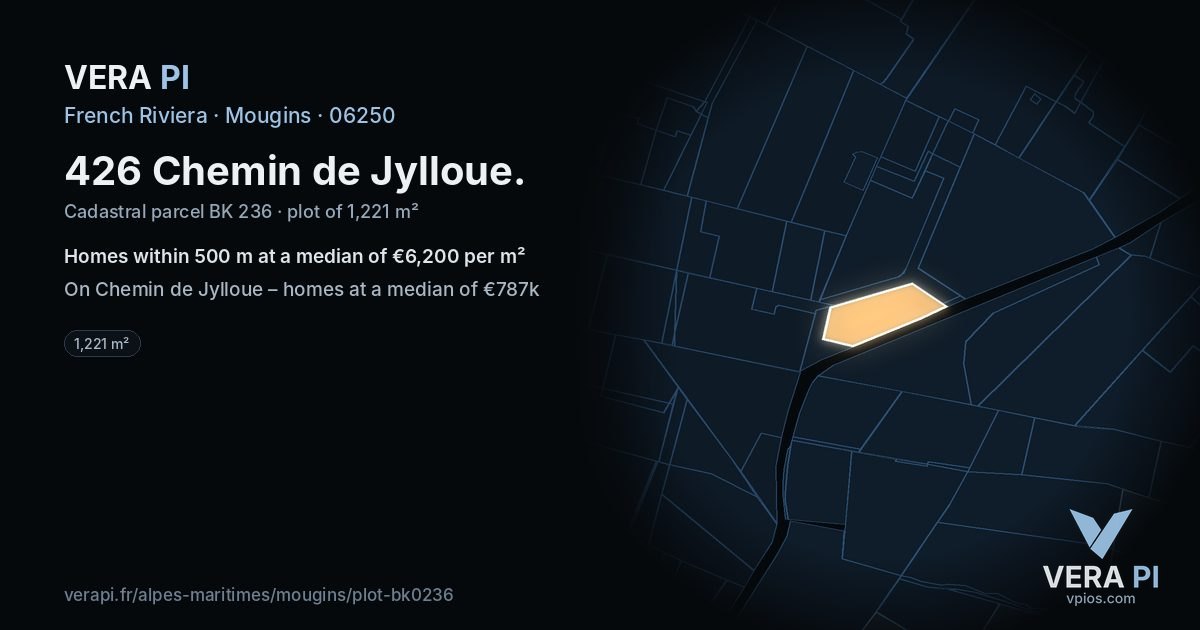 426 Chemin de Jylloue, Mougins at night – the plot lit, the parcels around coloured by the prices near them