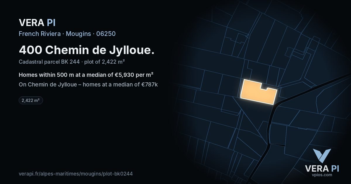 400 Chemin de Jylloue, Mougins at night – the plot lit, the parcels around coloured by the prices near them
