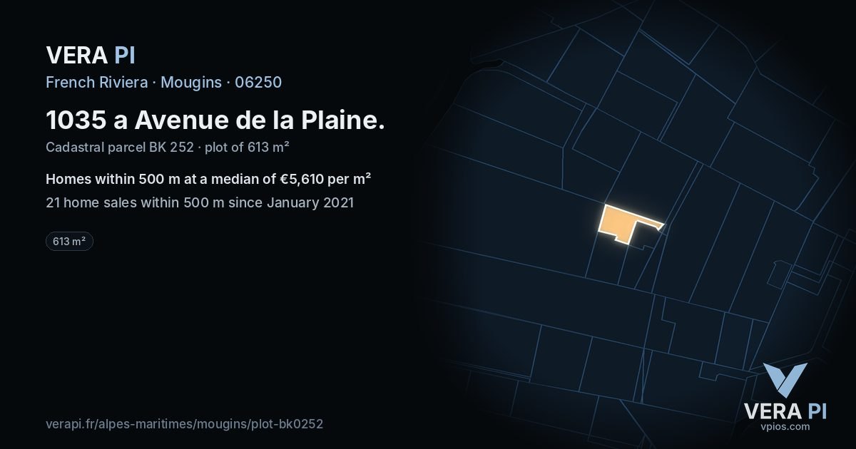 1035 a Avenue de la Plaine, Mougins at night – the plot lit, the parcels around coloured by the prices near them
