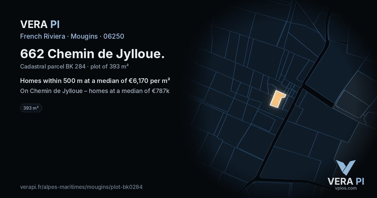 662 Chemin de Jylloue, Mougins at night – the plot lit, the parcels around coloured by the prices near them