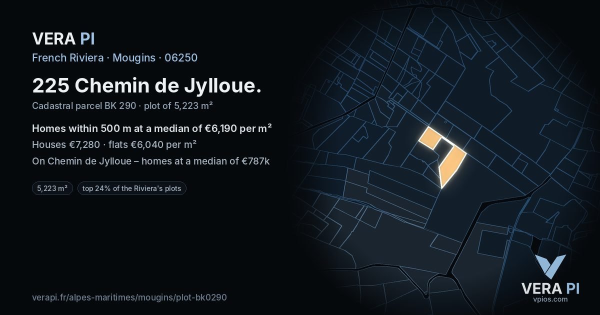 225 Chemin de Jylloue, Mougins at night – the plot lit, the parcels around coloured by the prices near them