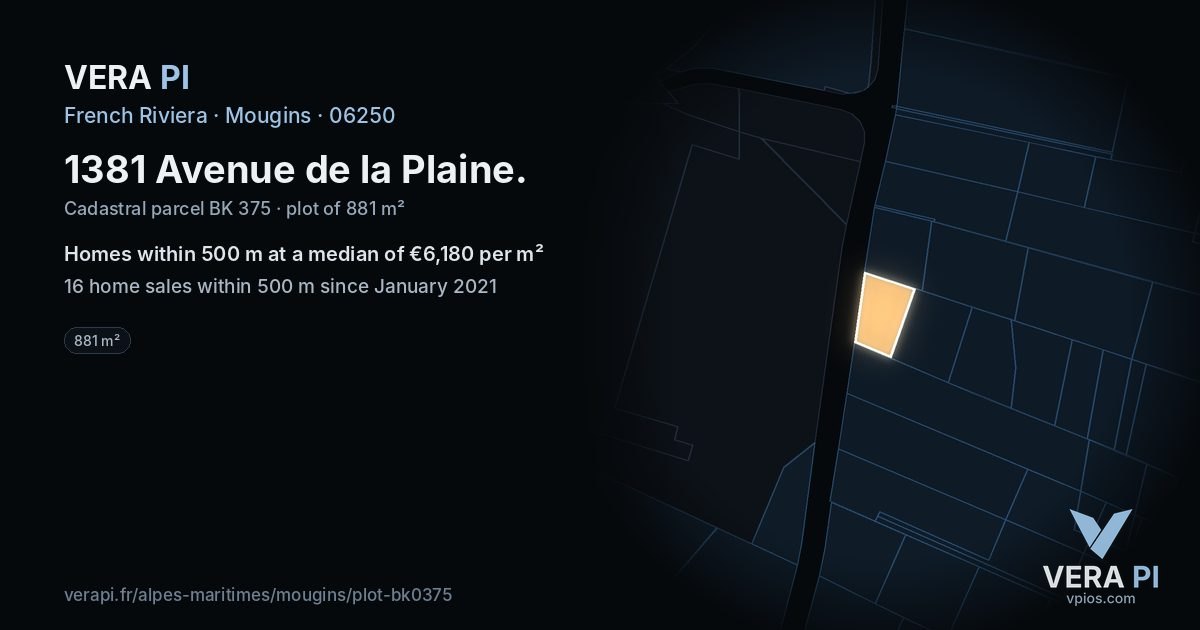 1381 Avenue de la Plaine, Mougins at night – the plot lit, the parcels around coloured by the prices near them