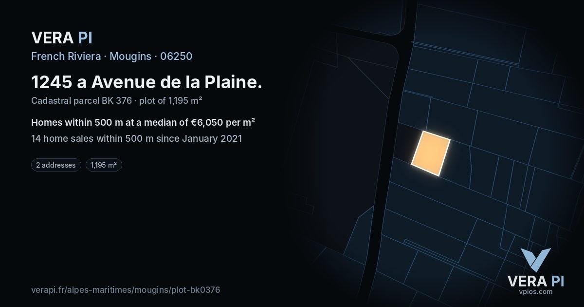 1245 a Avenue de la Plaine, Mougins at night – the plot lit, the parcels around coloured by the prices near them