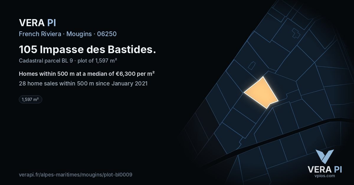 105 Impasse des Bastides, Mougins at night – the plot lit, the parcels around coloured by the prices near them
