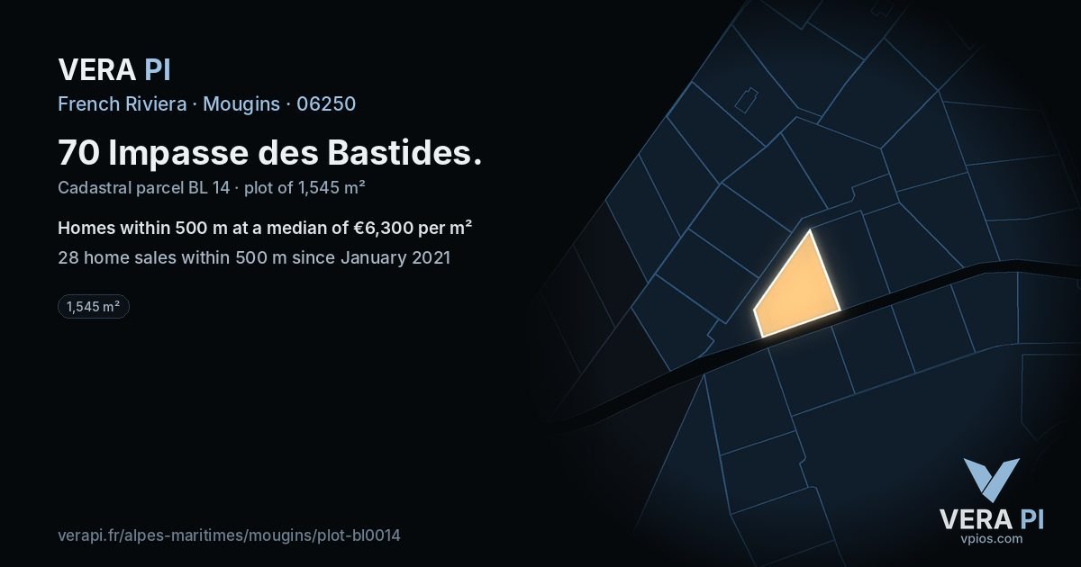 70 Impasse des Bastides, Mougins at night – the plot lit, the parcels around coloured by the prices near them