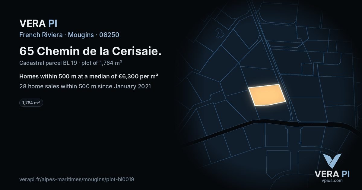 65 Chemin de la Cerisaie, Mougins at night – the plot lit, the parcels around coloured by the prices near them