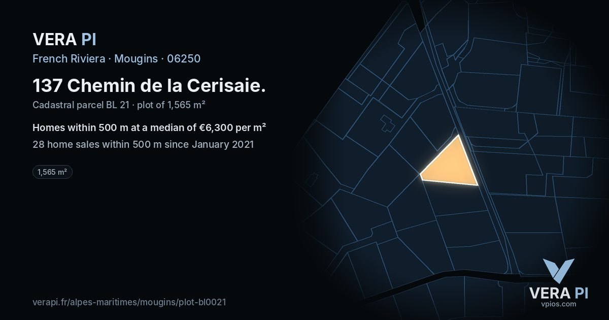 137 Chemin de la Cerisaie, Mougins at night – the plot lit, the parcels around coloured by the prices near them
