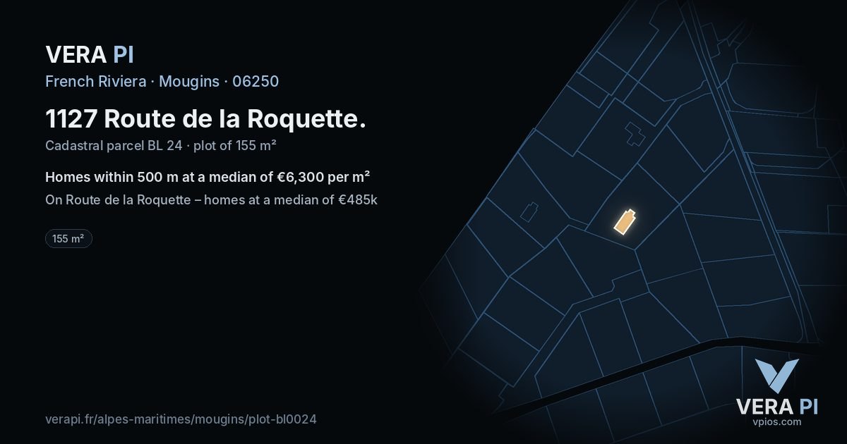 1127 Route de la Roquette, Mougins at night – the plot lit, the parcels around coloured by the prices near them