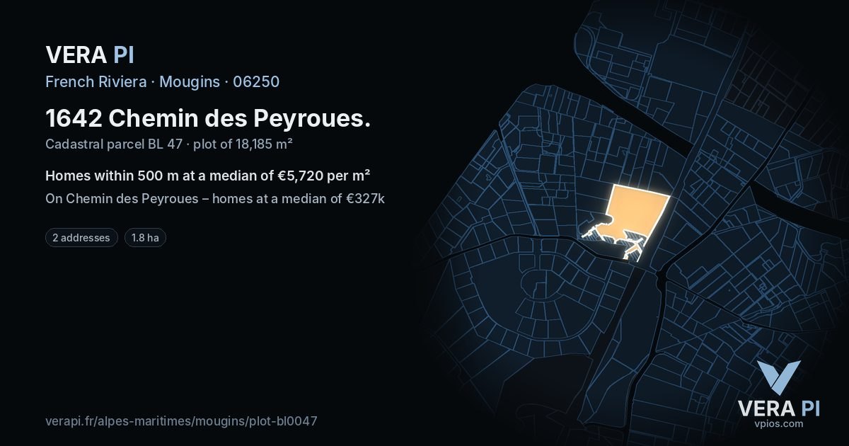 1642 Chemin des Peyroues, Mougins at night – the plot lit, the parcels around coloured by the prices near them