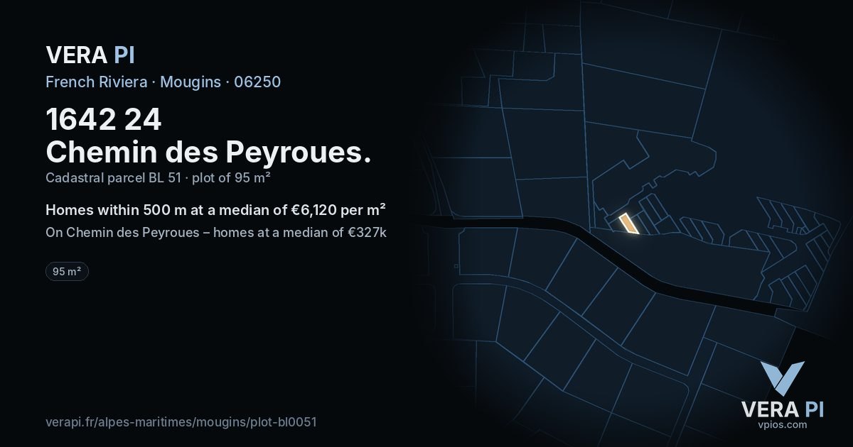 1642 24 Chemin des Peyroues, Mougins at night – the plot lit, the parcels around coloured by the prices near them