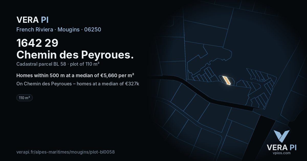 1642 29 Chemin des Peyroues, Mougins at night – the plot lit, the parcels around coloured by the prices near them