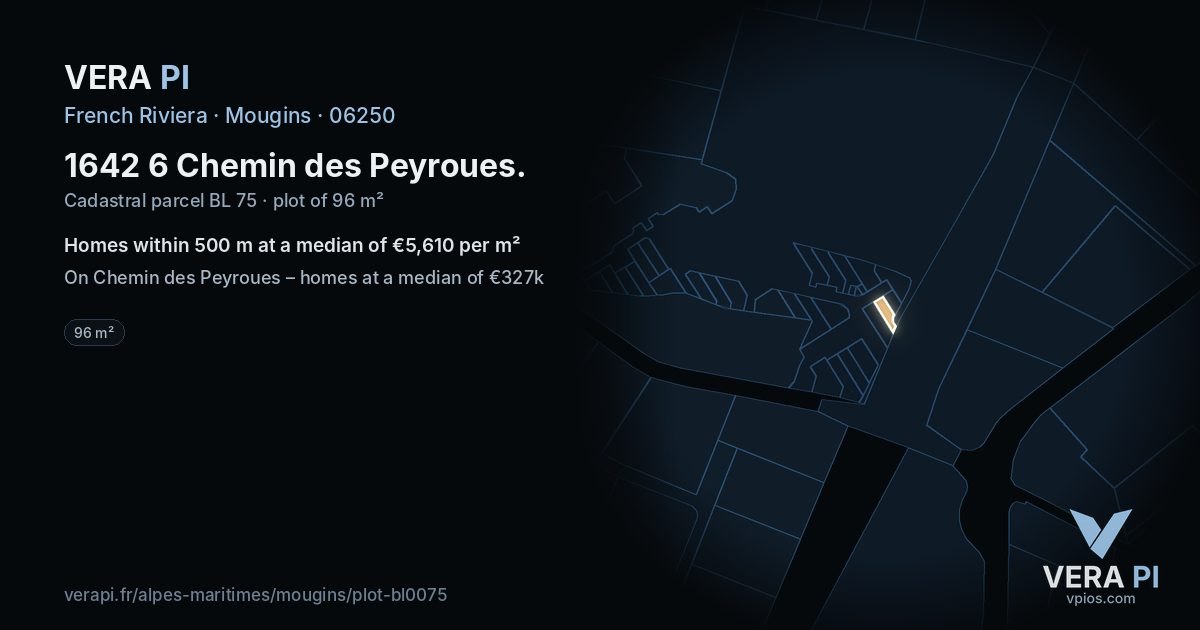 1642 6 Chemin des Peyroues, Mougins at night – the plot lit, the parcels around coloured by the prices near them