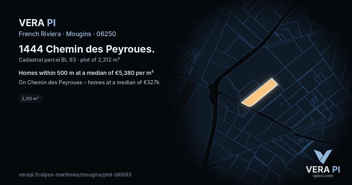 1444 Chemin des Peyroues, Mougins at night – the plot lit, the parcels around coloured by the prices near them