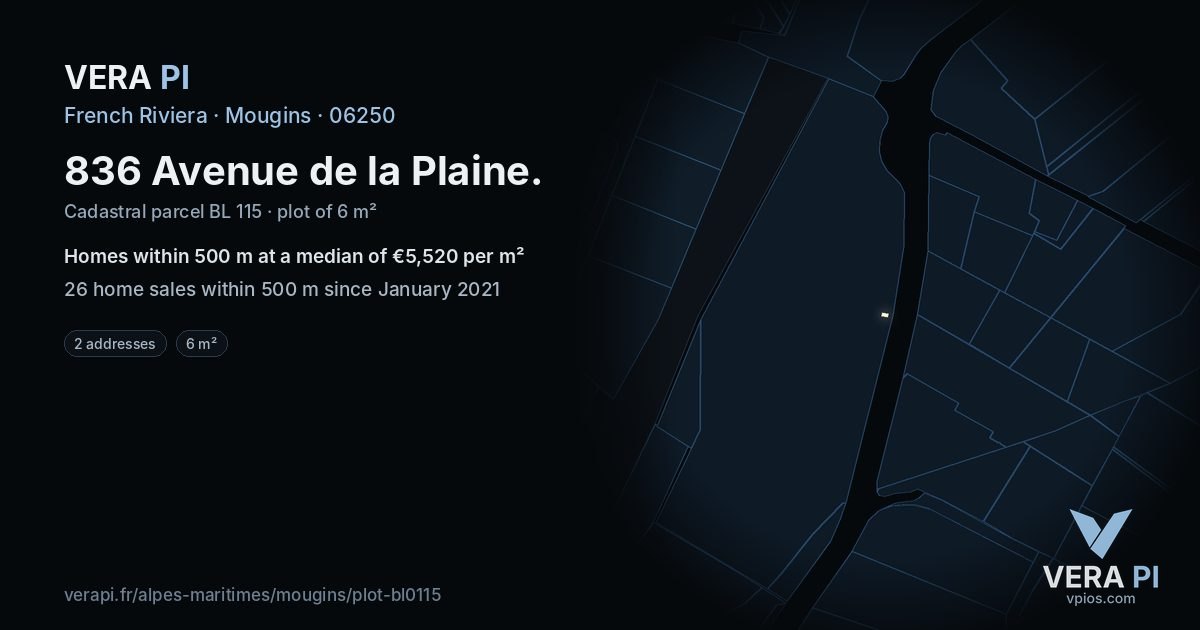 836 Avenue de la Plaine, Mougins at night – the plot lit, the parcels around coloured by the prices near them
