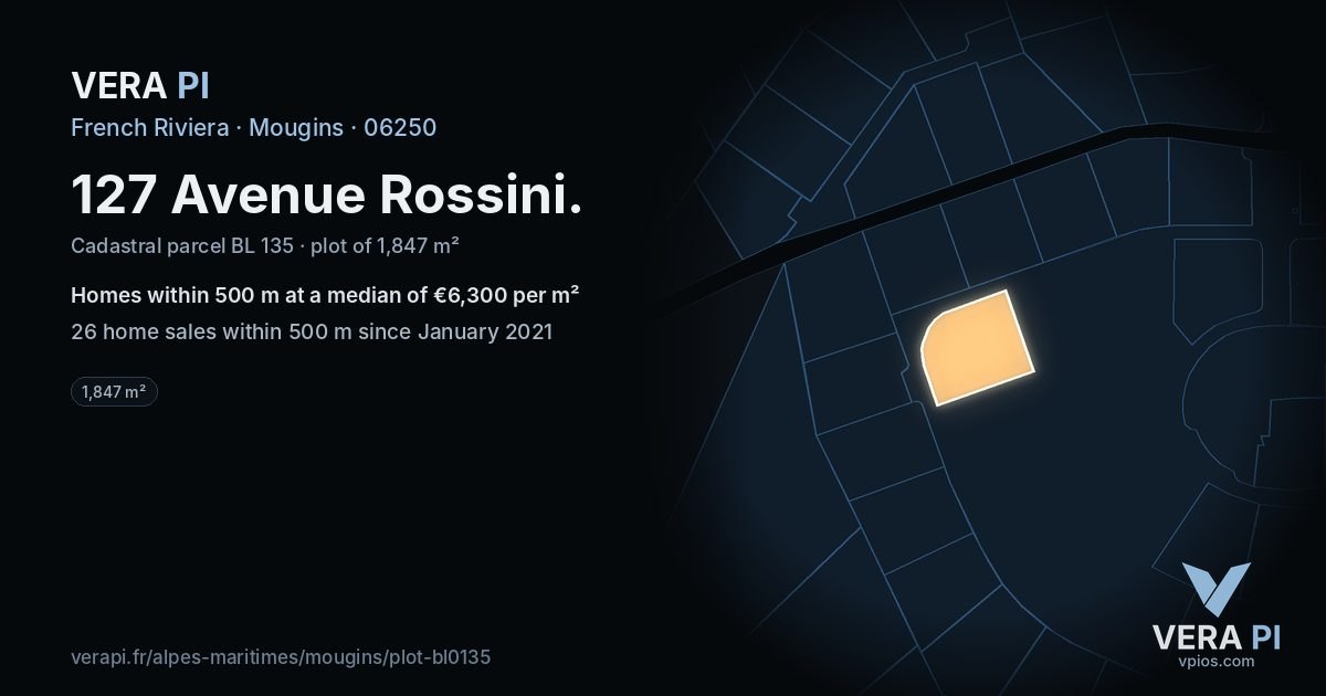 127 Avenue Rossini, Mougins at night – the plot lit, the parcels around coloured by the prices near them