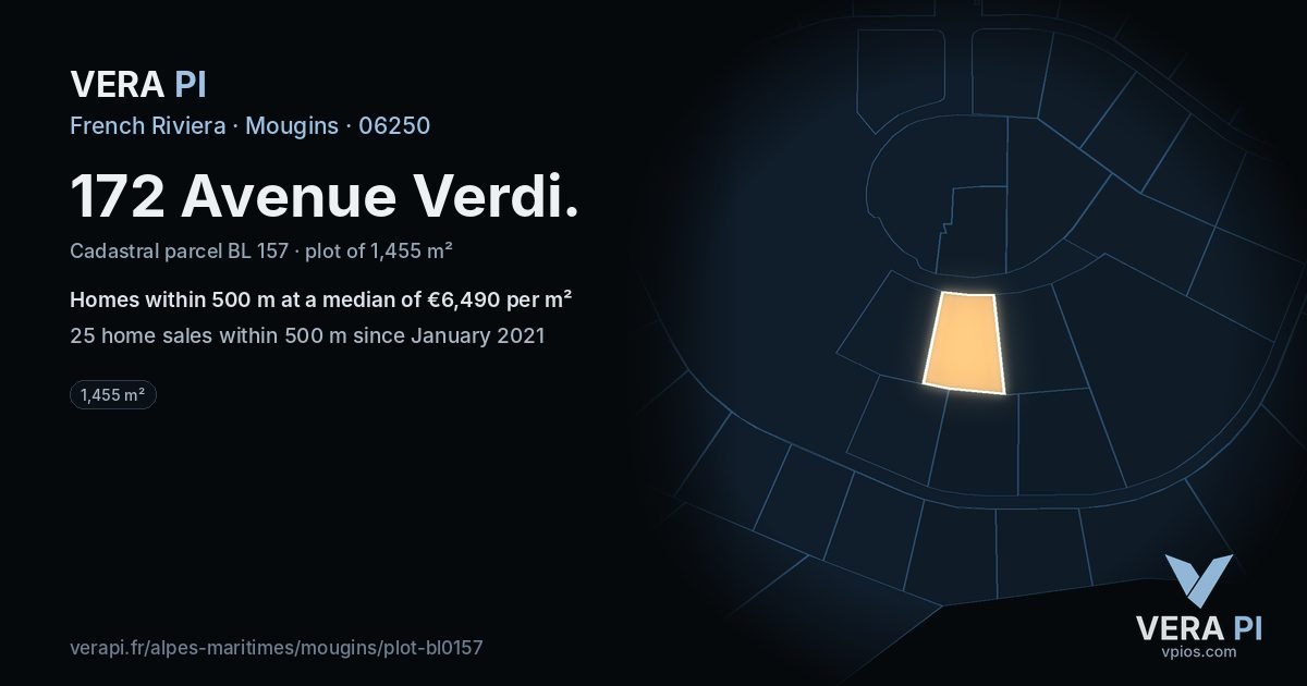 172 Avenue Verdi, Mougins at night – the plot lit, the parcels around coloured by the prices near them