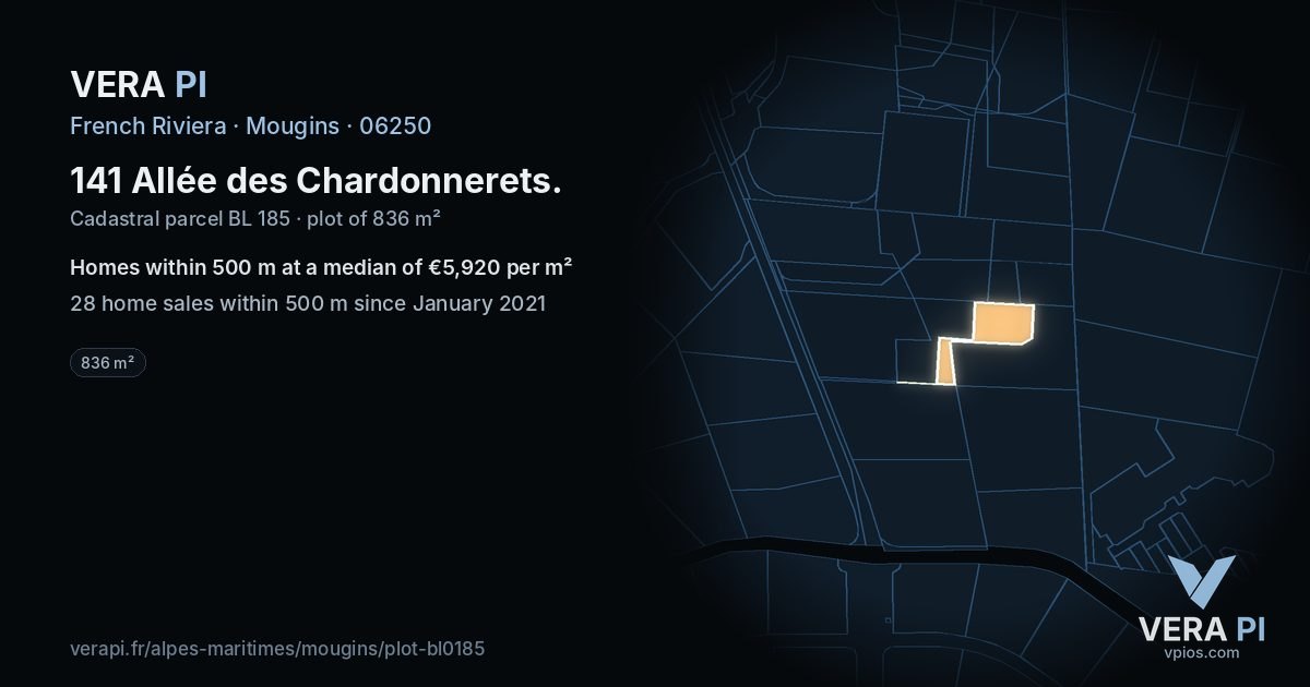 141 Allée des Chardonnerets, Mougins at night – the plot lit, the parcels around coloured by the prices near them