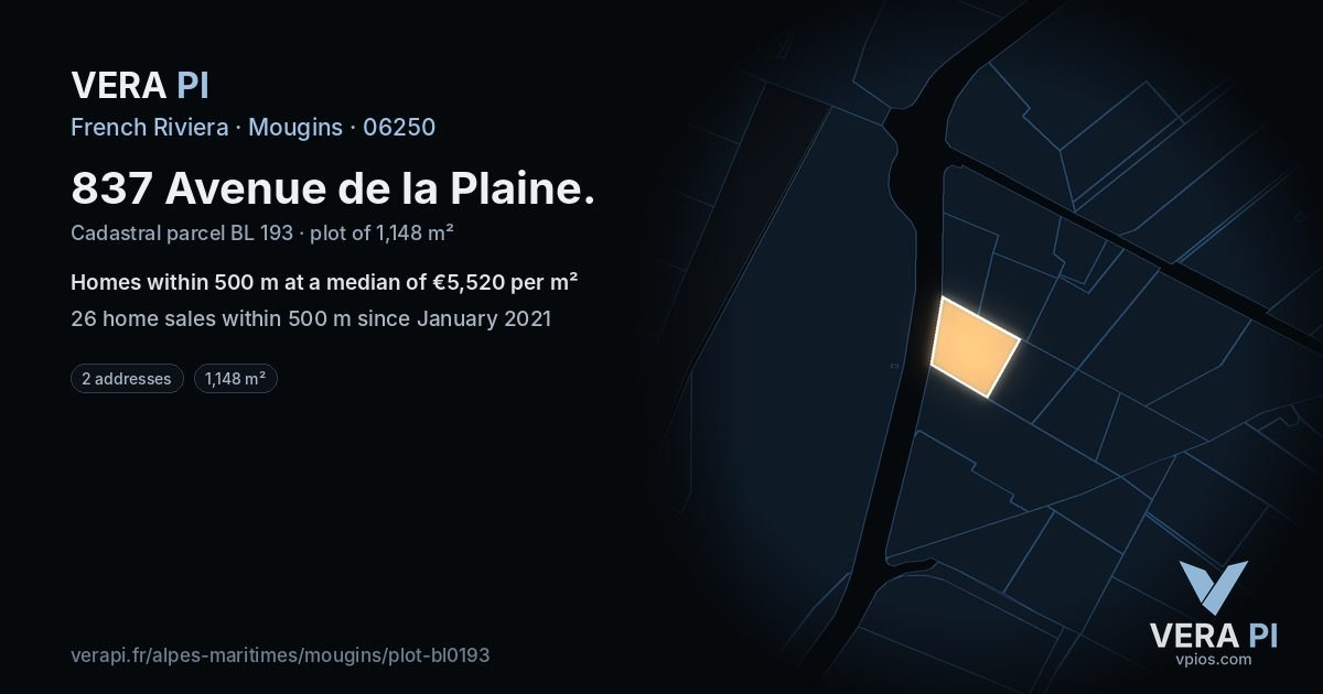 837 Avenue de la Plaine, Mougins at night – the plot lit, the parcels around coloured by the prices near them