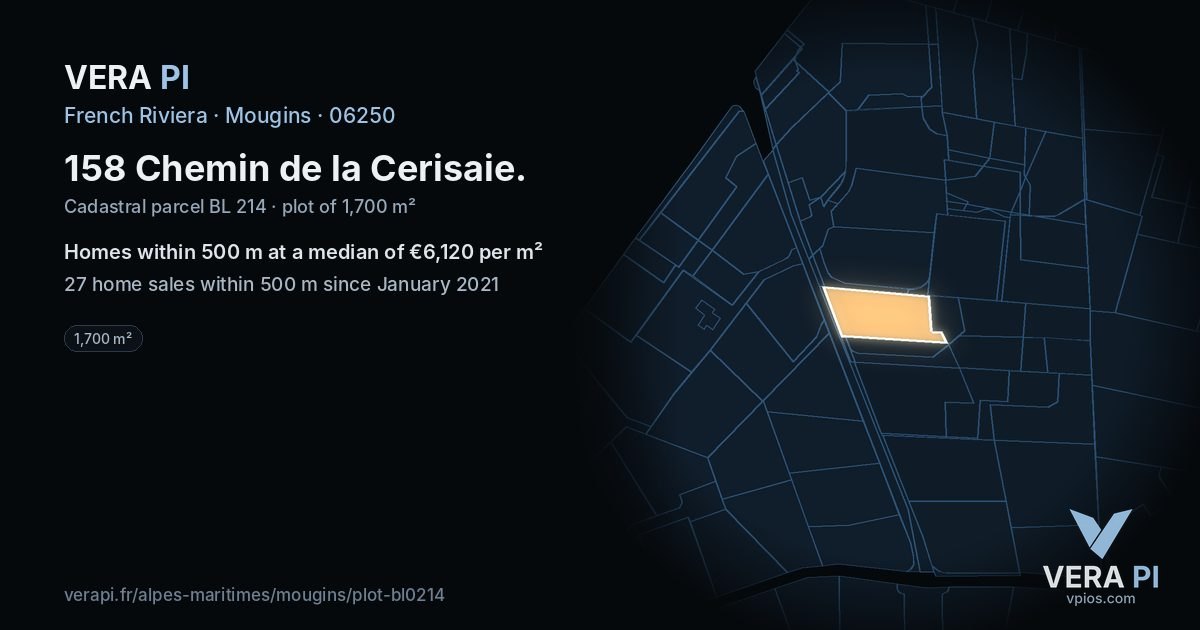 158 Chemin de la Cerisaie, Mougins at night – the plot lit, the parcels around coloured by the prices near them