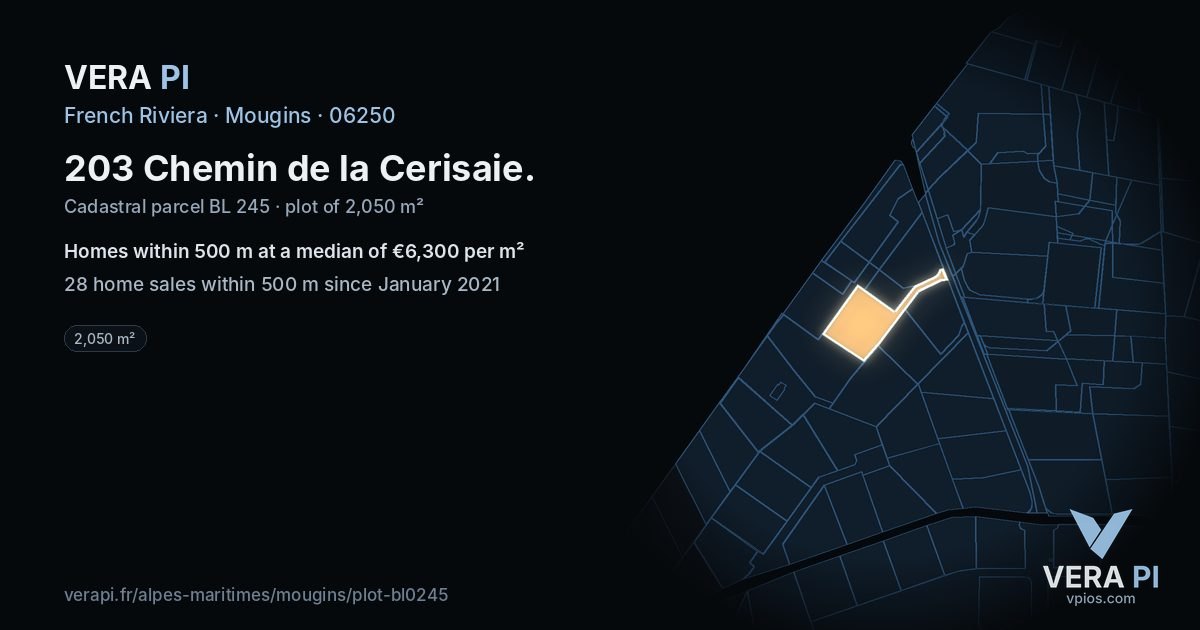 203 Chemin de la Cerisaie, Mougins at night – the plot lit, the parcels around coloured by the prices near them