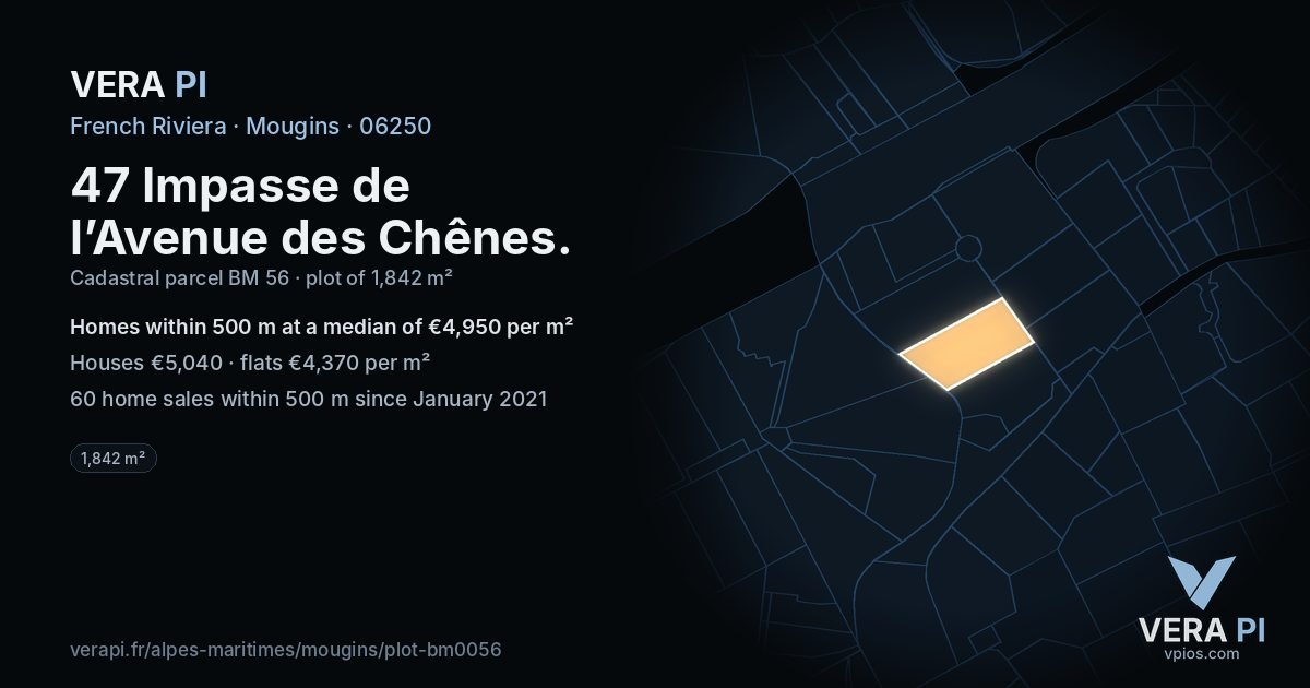 47 Impasse de l’Avenue des Chênes, Mougins at night – the plot lit, the parcels around coloured by the prices near them