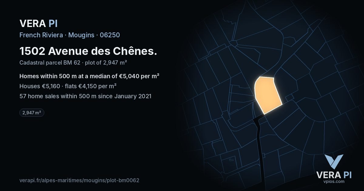 1502 Avenue des Chênes, Mougins at night – the plot lit, the parcels around coloured by the prices near them