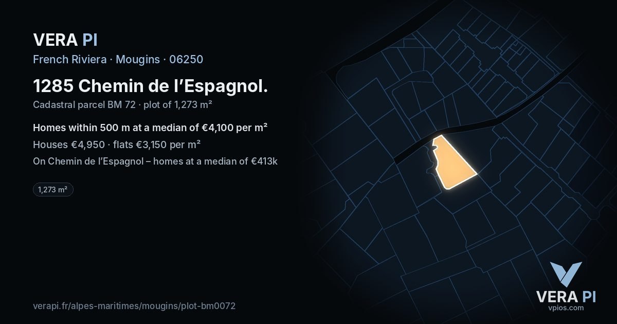 1285 Chemin de l’Espagnol, Mougins at night – the plot lit, the parcels around coloured by the prices near them