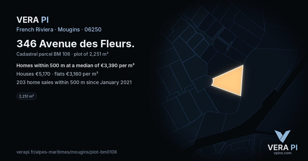 346 Avenue des Fleurs, Mougins at night – the plot lit, the parcels around coloured by the prices near them