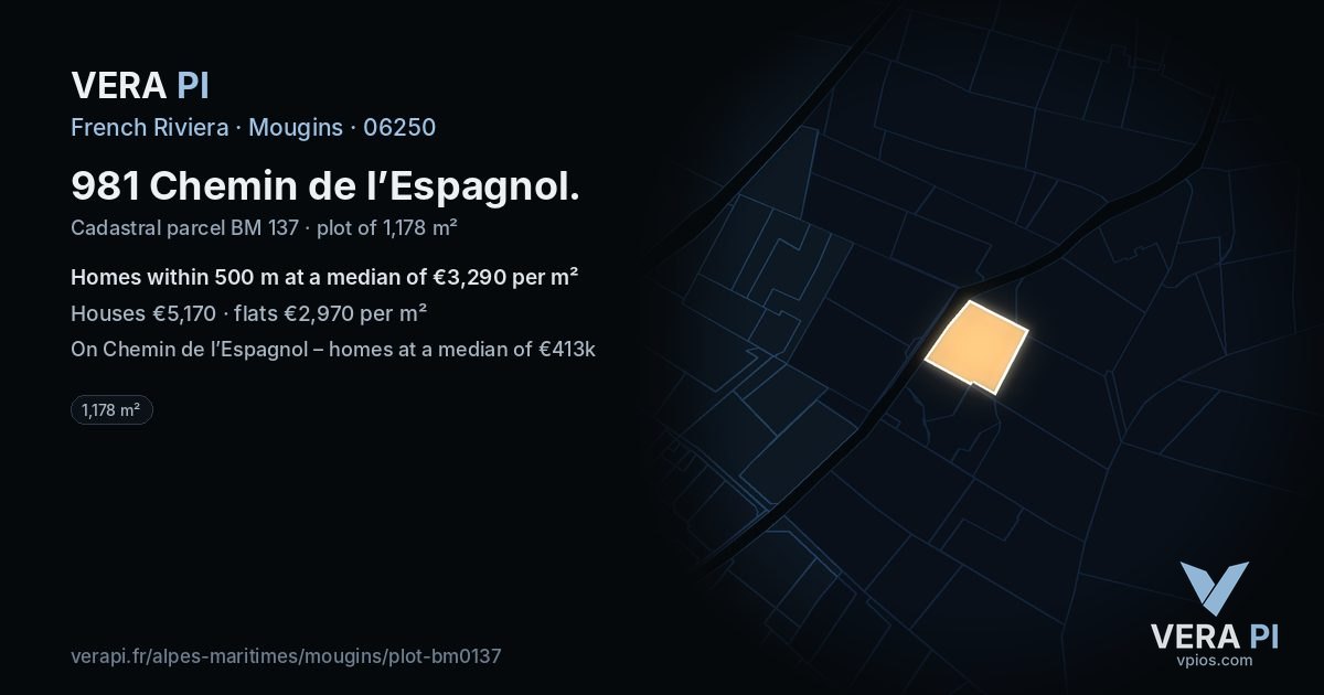 981 Chemin de l’Espagnol, Mougins at night – the plot lit, the parcels around coloured by the prices near them
