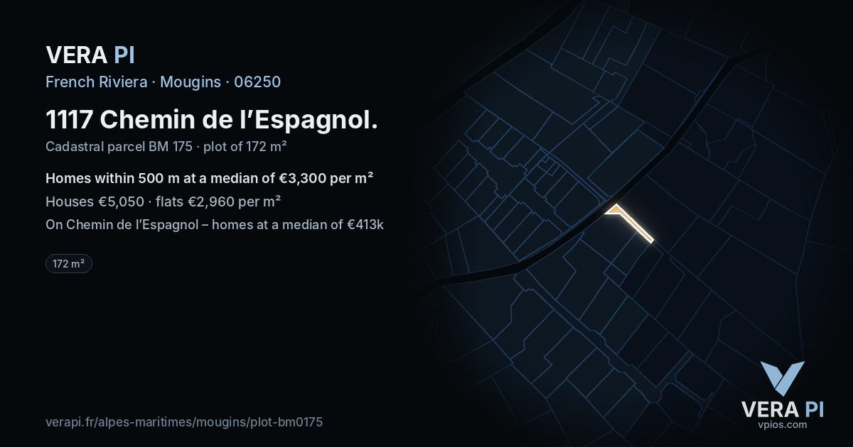 1117 Chemin de l’Espagnol, Mougins at night – the plot lit, the parcels around coloured by the prices near them
