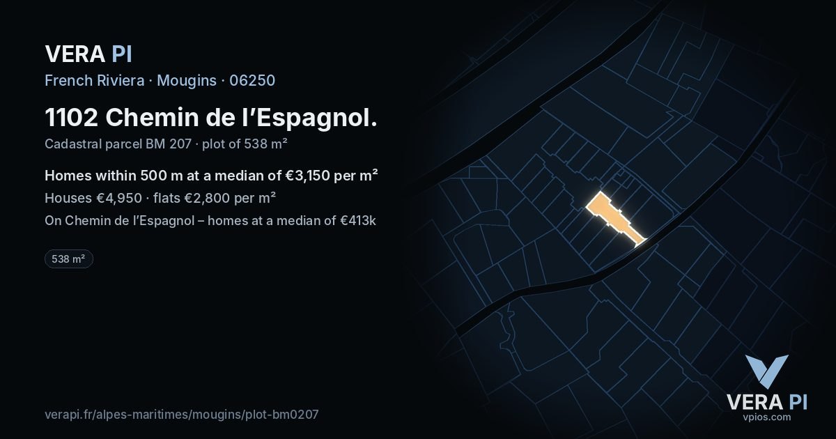 1102 Chemin de l’Espagnol, Mougins at night – the plot lit, the parcels around coloured by the prices near them