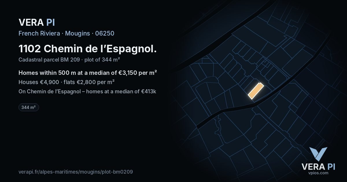 1102 Chemin de l’Espagnol, Mougins at night – the plot lit, the parcels around coloured by the prices near them