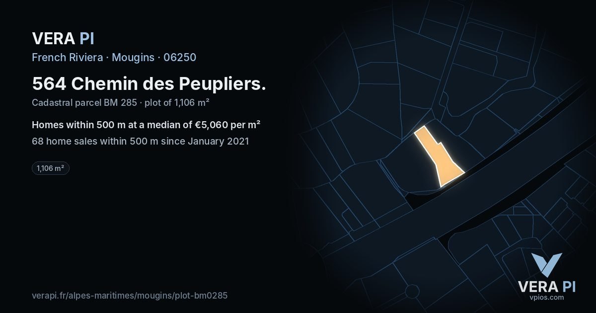 564 Chemin des Peupliers, Mougins at night – the plot lit, the parcels around coloured by the prices near them