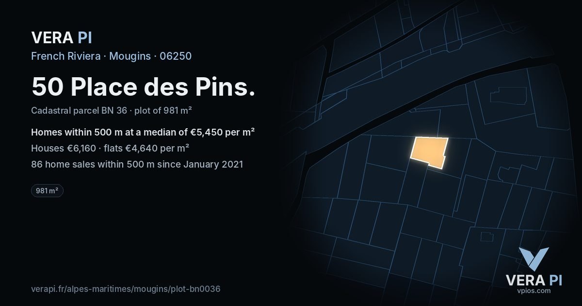 50 Place des Pins, Mougins at night – the plot lit, the parcels around coloured by the prices near them