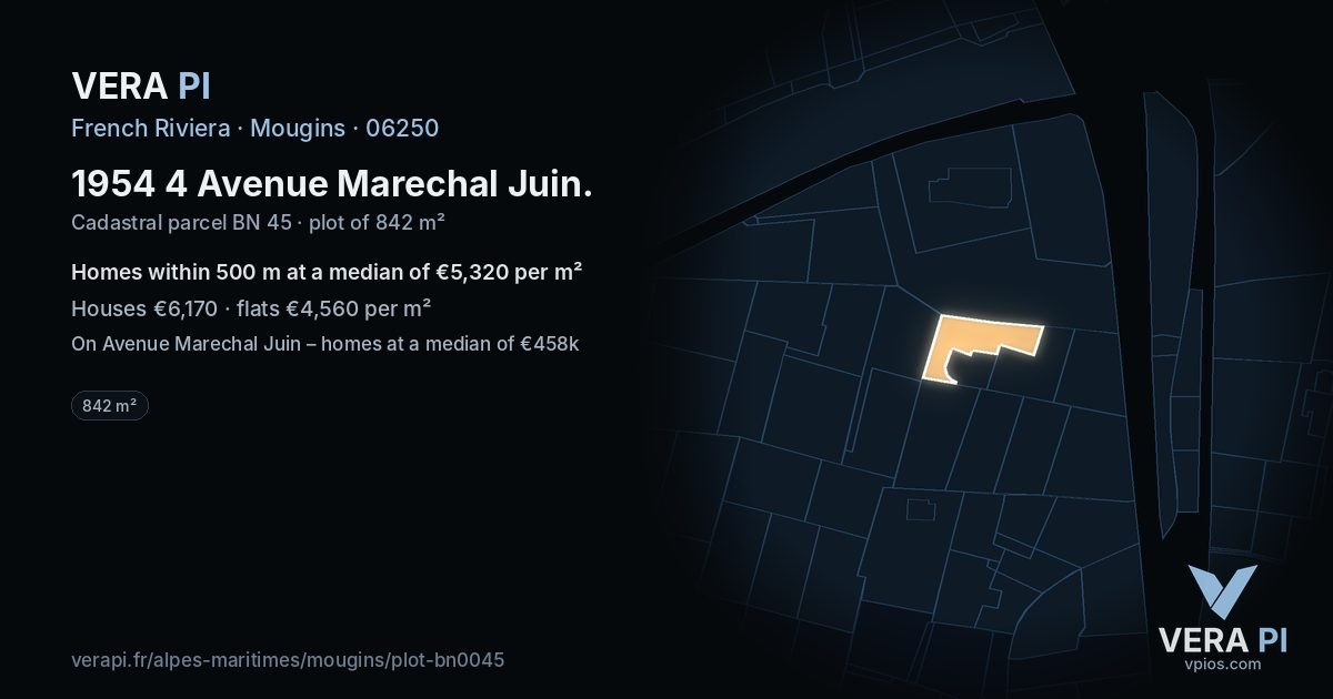 1954 4 Avenue Marechal Juin, Mougins at night – the plot lit, the parcels around coloured by the prices near them